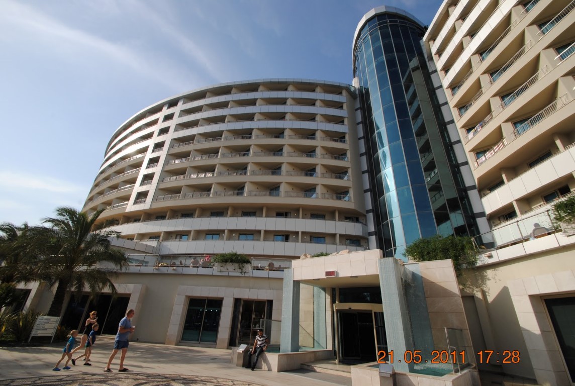 imagini hotel ROYAL WINGS LARA